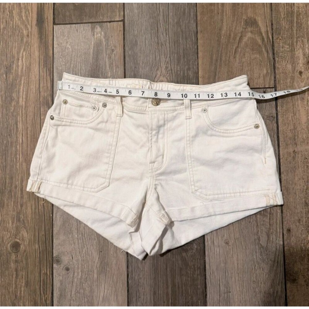 American Eagle White Denim Shorts with Tan Stitching